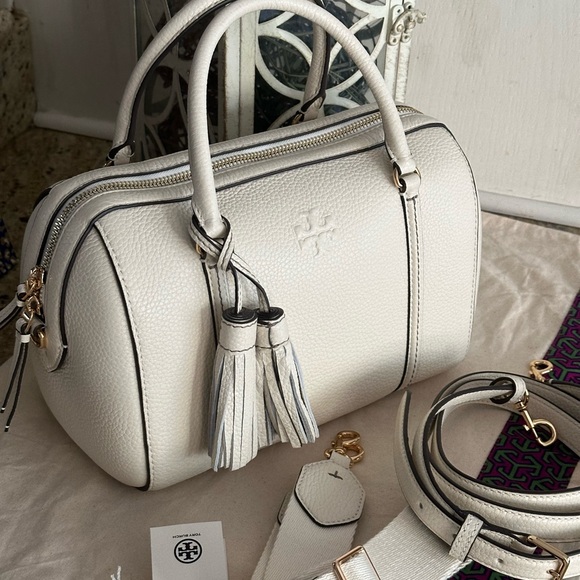 Brand new Tory Burch Thea small satchel new ivory - Picture 3 of 11